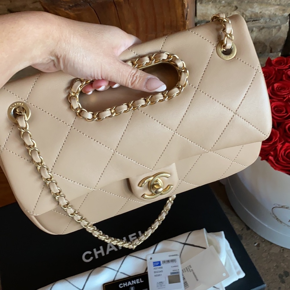 🦄 RARE Auth. Chanel 20P Med. center cutout flap - Picture 16 of 17